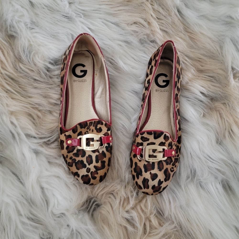 Guess Leopard Print Flats 🐆